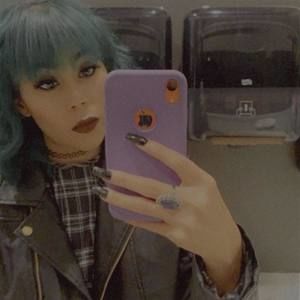 Meet your Posher, Haydee